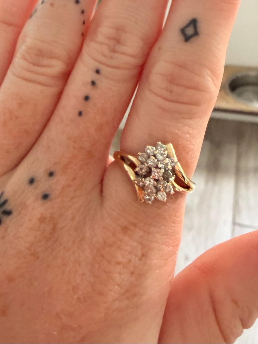 14K Gold Cluster Floral Ring with Clear Stones - Women Jewelry